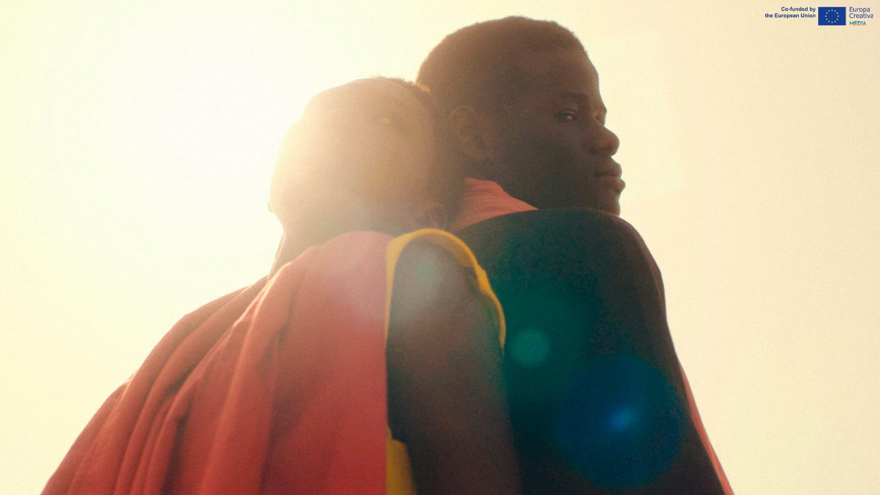 Banel & Adama, la delicata storia d'amore che ha sorpreso Cannes. Ora in streaming su MYmovies